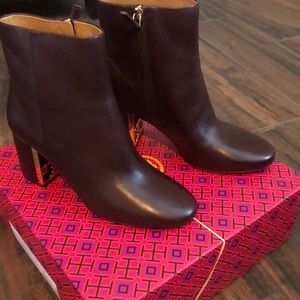 Sale. New Tory Burch logo Boots